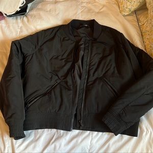 Athleta jacket size medium. Worn under 5 times! Perfect condition.